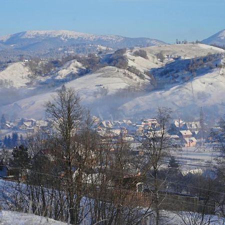 Мирослава ラーゼシュチュナ エクステリア 写真