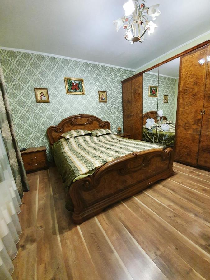 Мирослава ラーゼシュチュナ エクステリア 写真