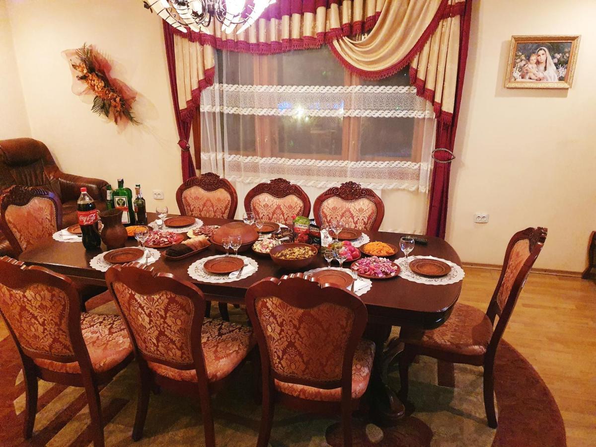 Мирослава ラーゼシュチュナ エクステリア 写真